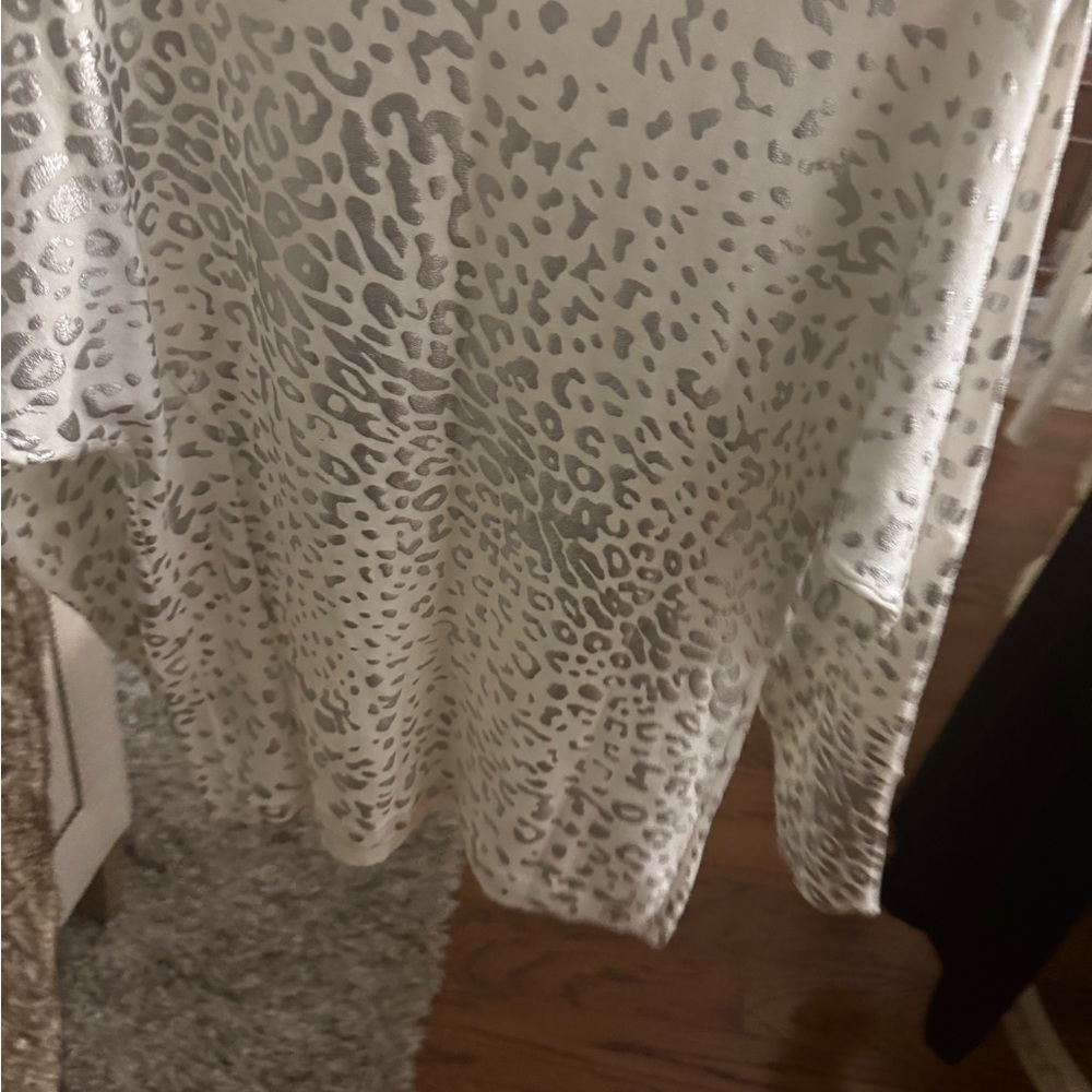 Boston Proper Cream and Silver Animal Print Top - Picture 3 of 3